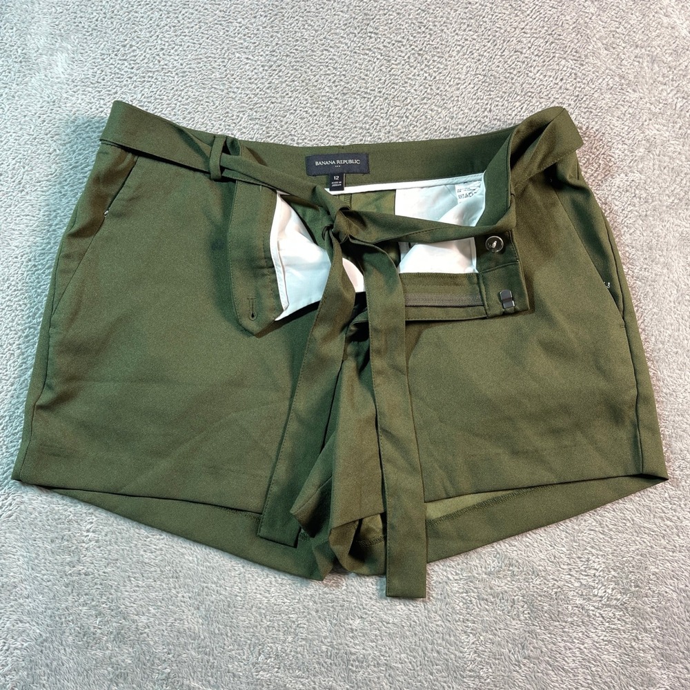 Banana Republic Olive Green‎ Tie Waist Shorts Career Casual Size 12